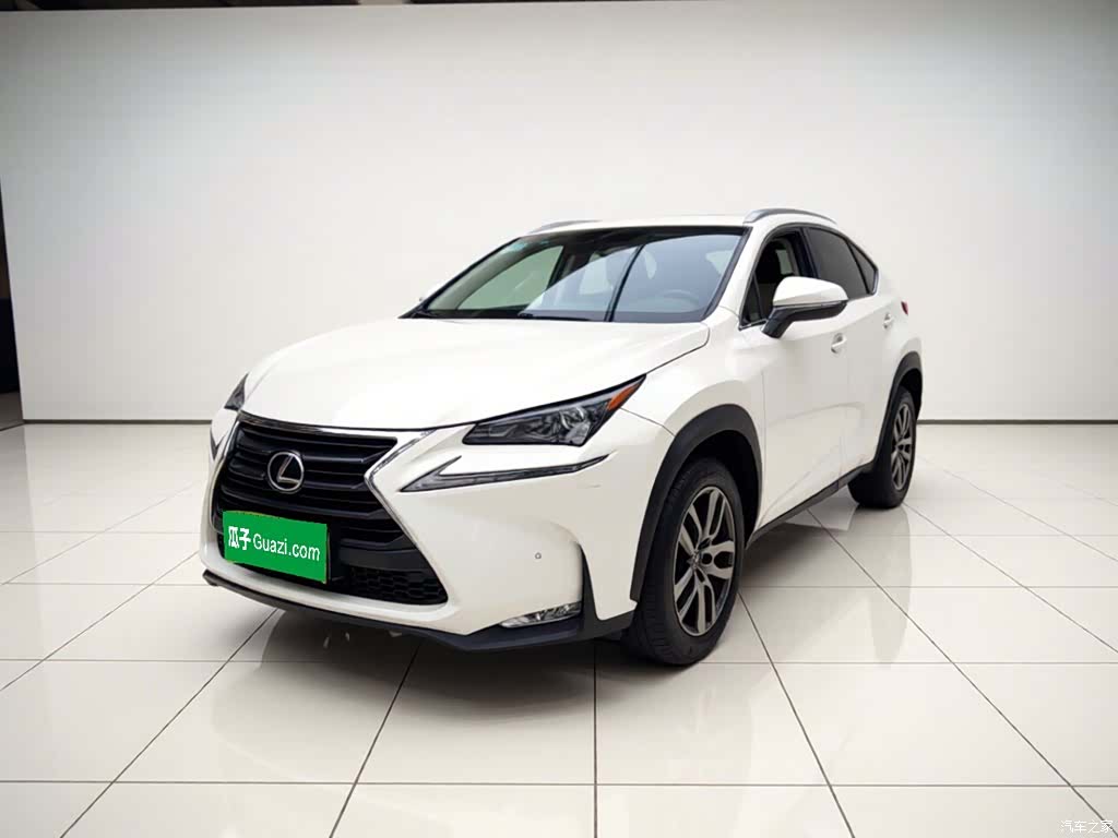 Lexus NX, 2015 1