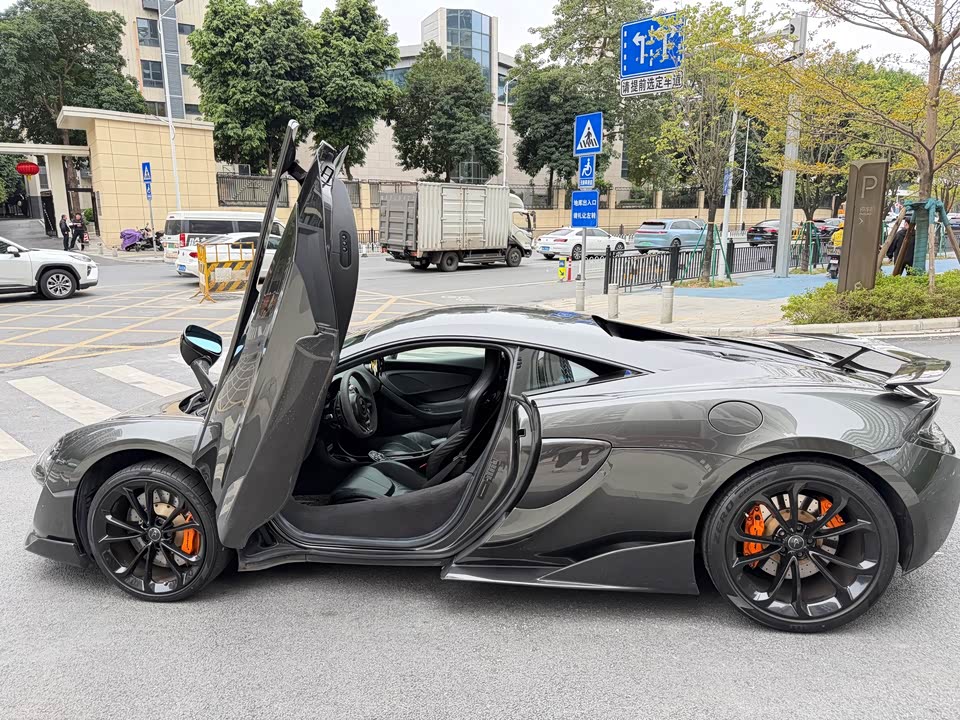 McLaren 540C