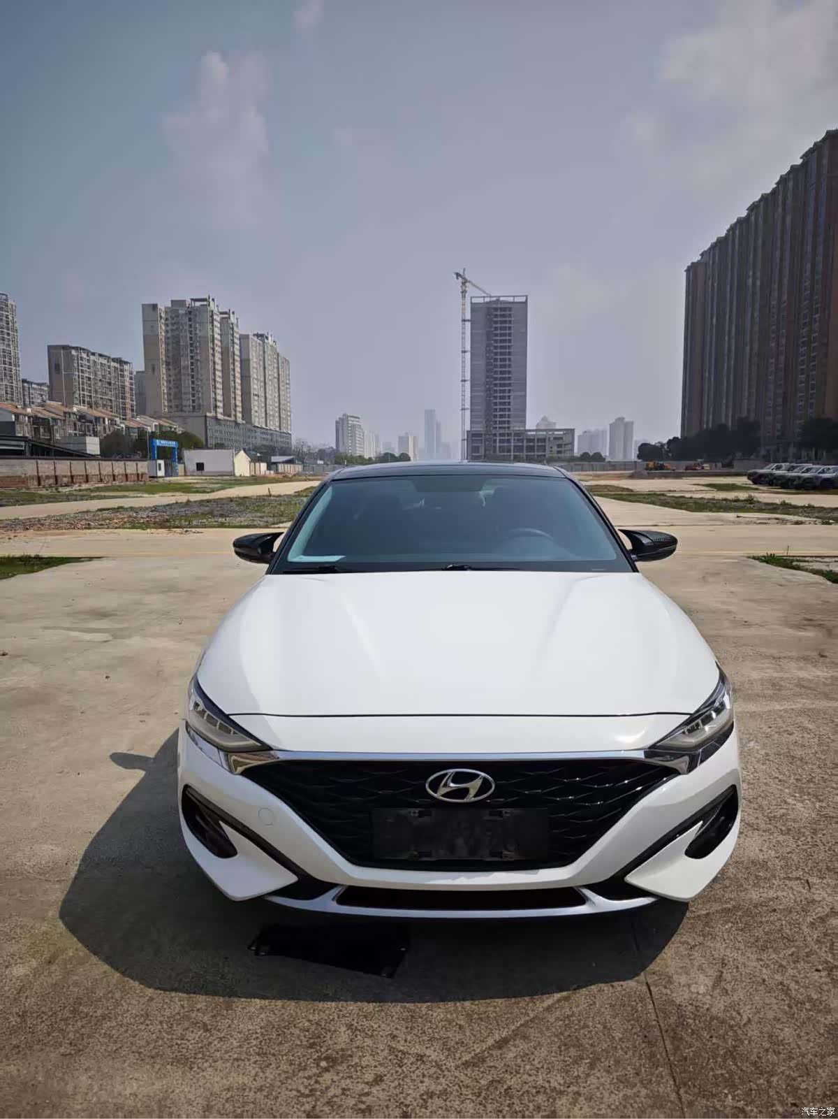 Hyundai Lafesta, 2021 3