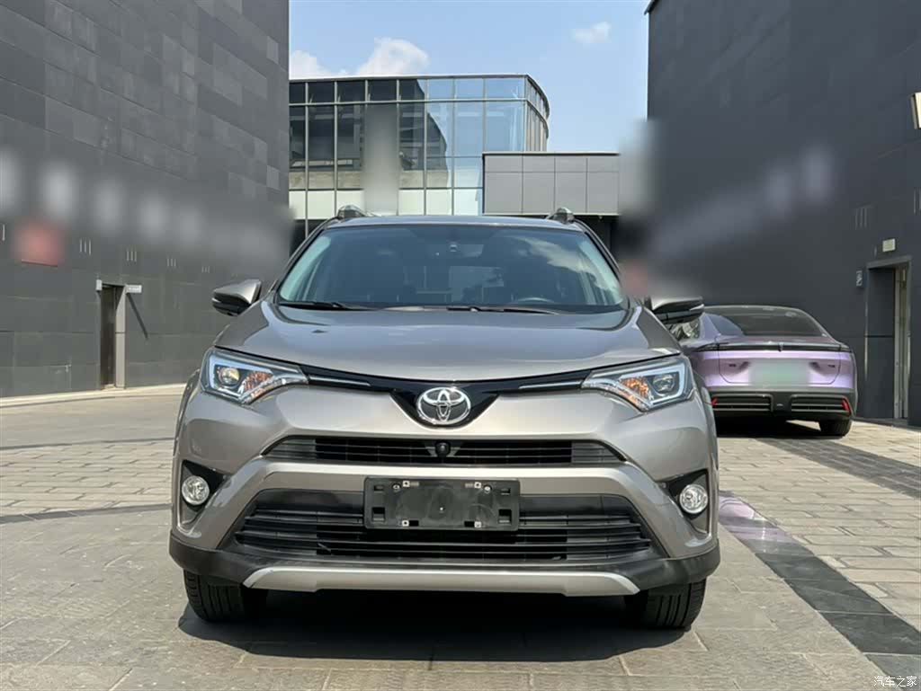 Toyota RAV4, 2018 12