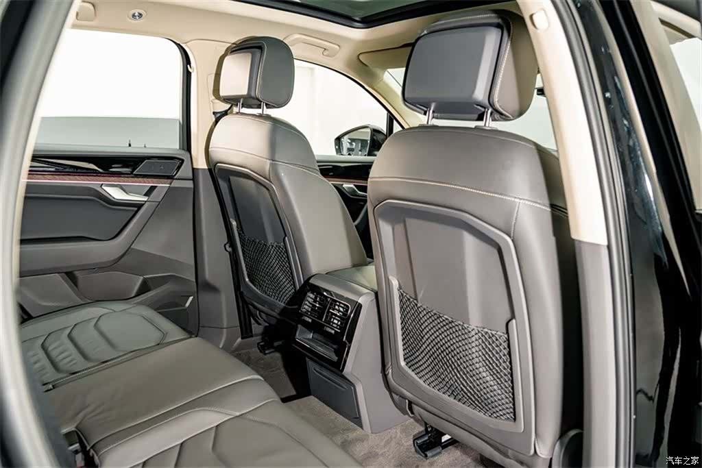 Volkswagen Touareg, 2023 24