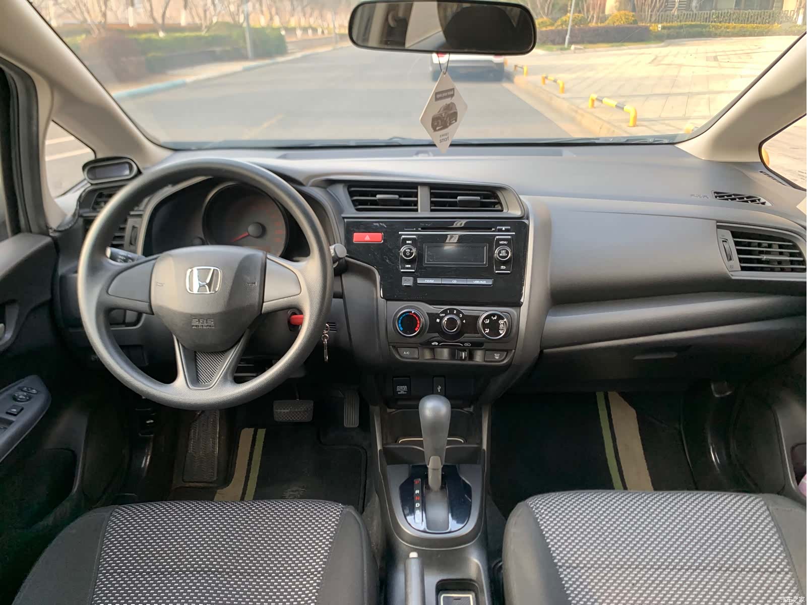 Honda Fit, 2016 12