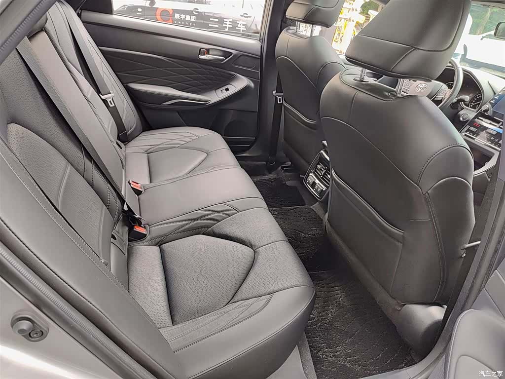 Toyota Avalon, 2019 11