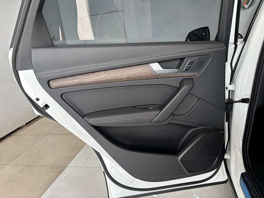 Audi Q5L 2024, фото 21