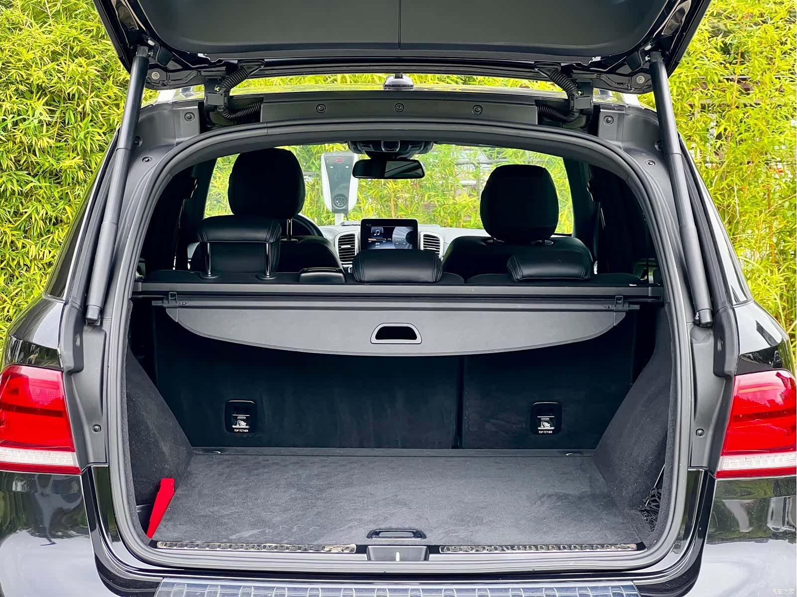 Mercedes-Benz GLE, 2018 16