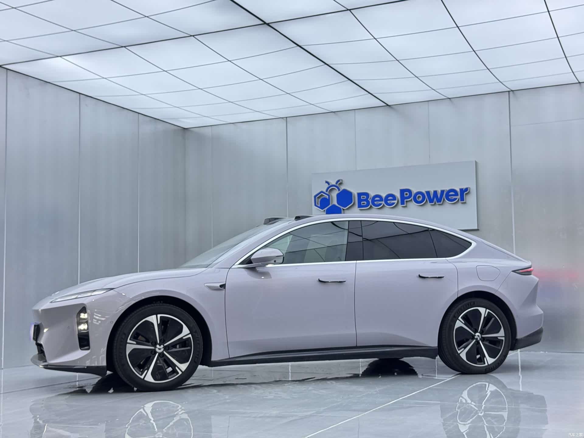 NIO ET5, 2025 все фото