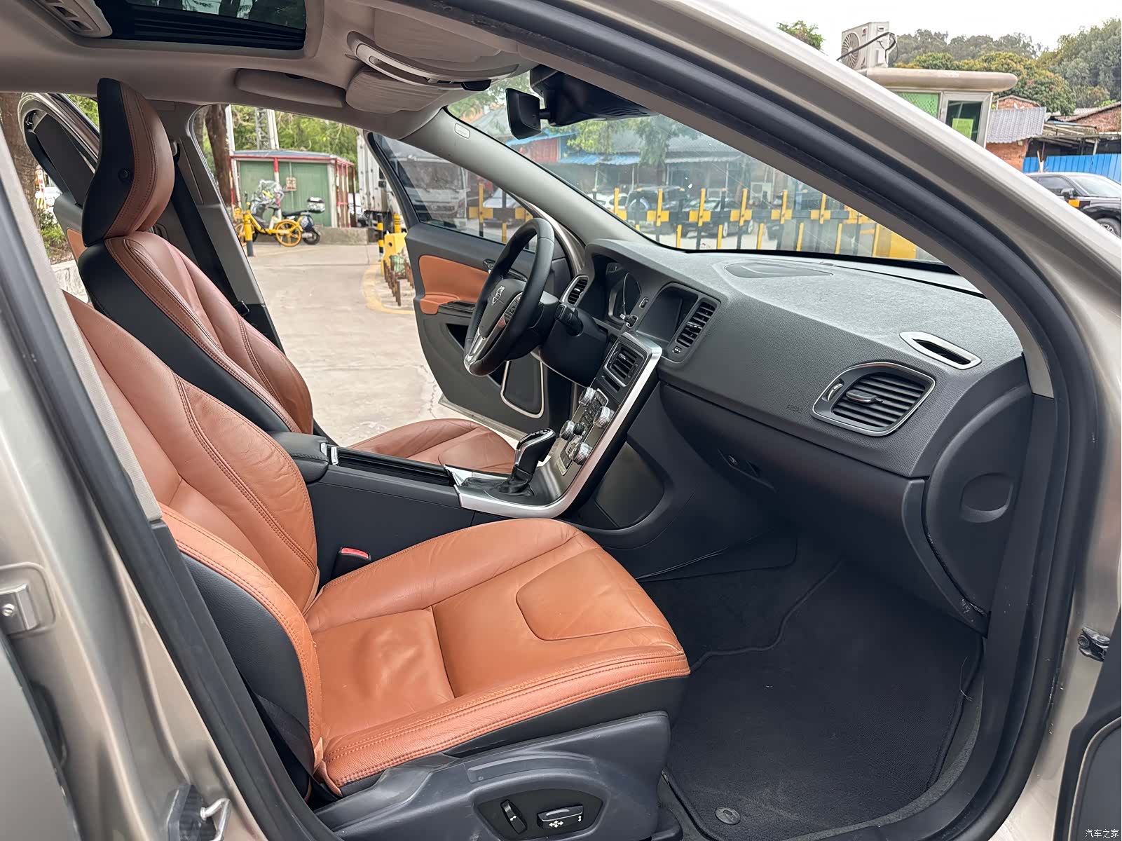 Volvo S60, 2014 14