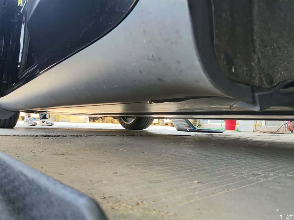 Tesla Model Y, 2023 22
