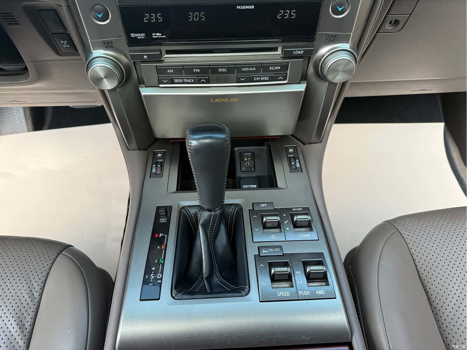 Lexus GX, 2012 14