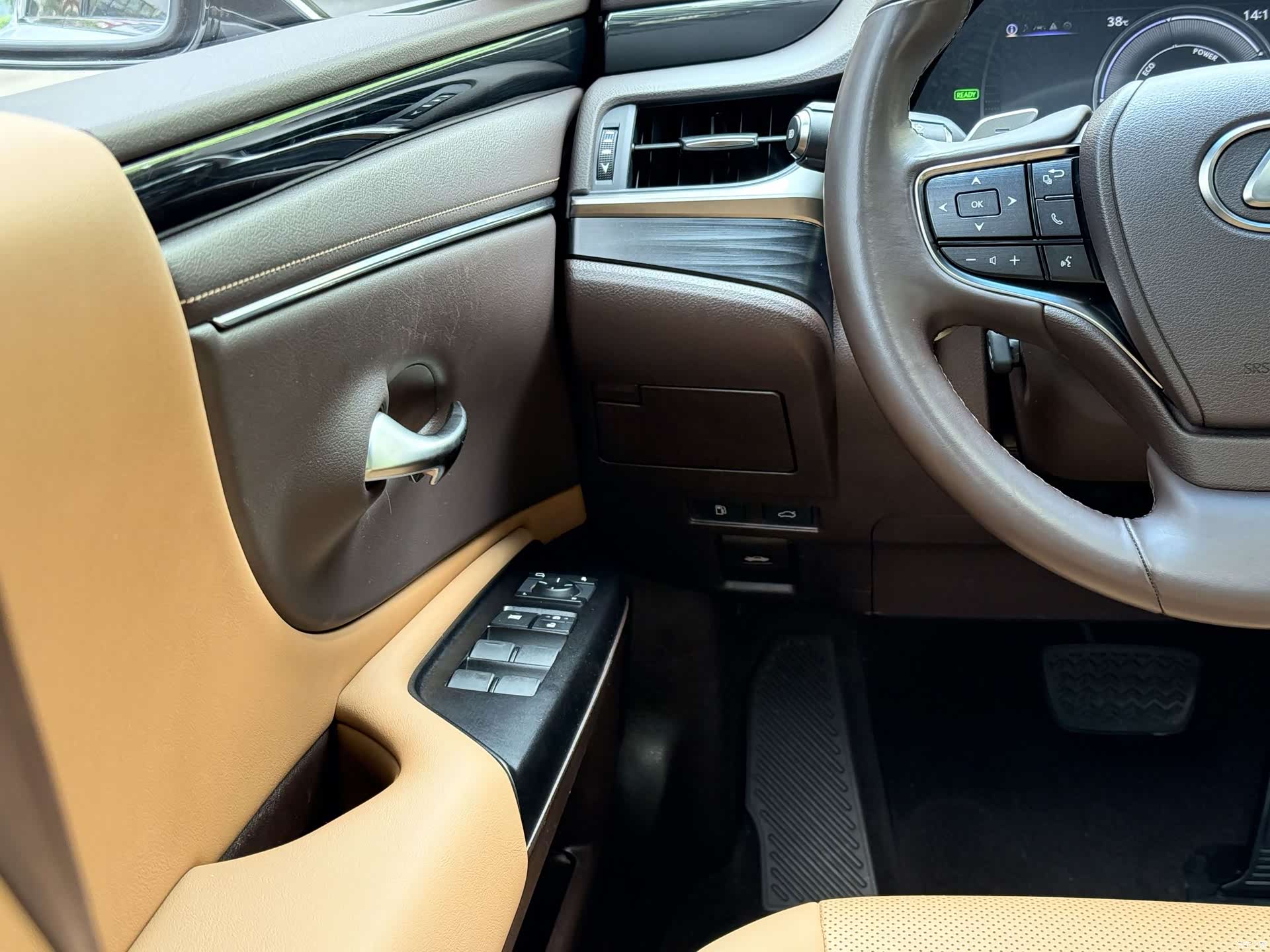 Lexus ES, 2020 15