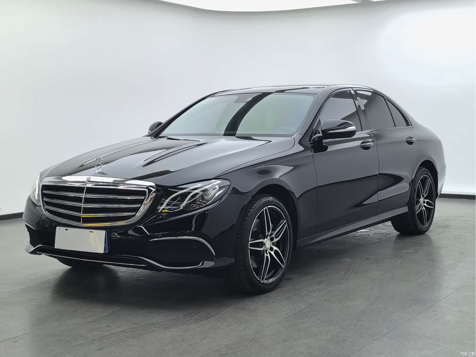 Mercedes-Benz E-Class, 2017 1
