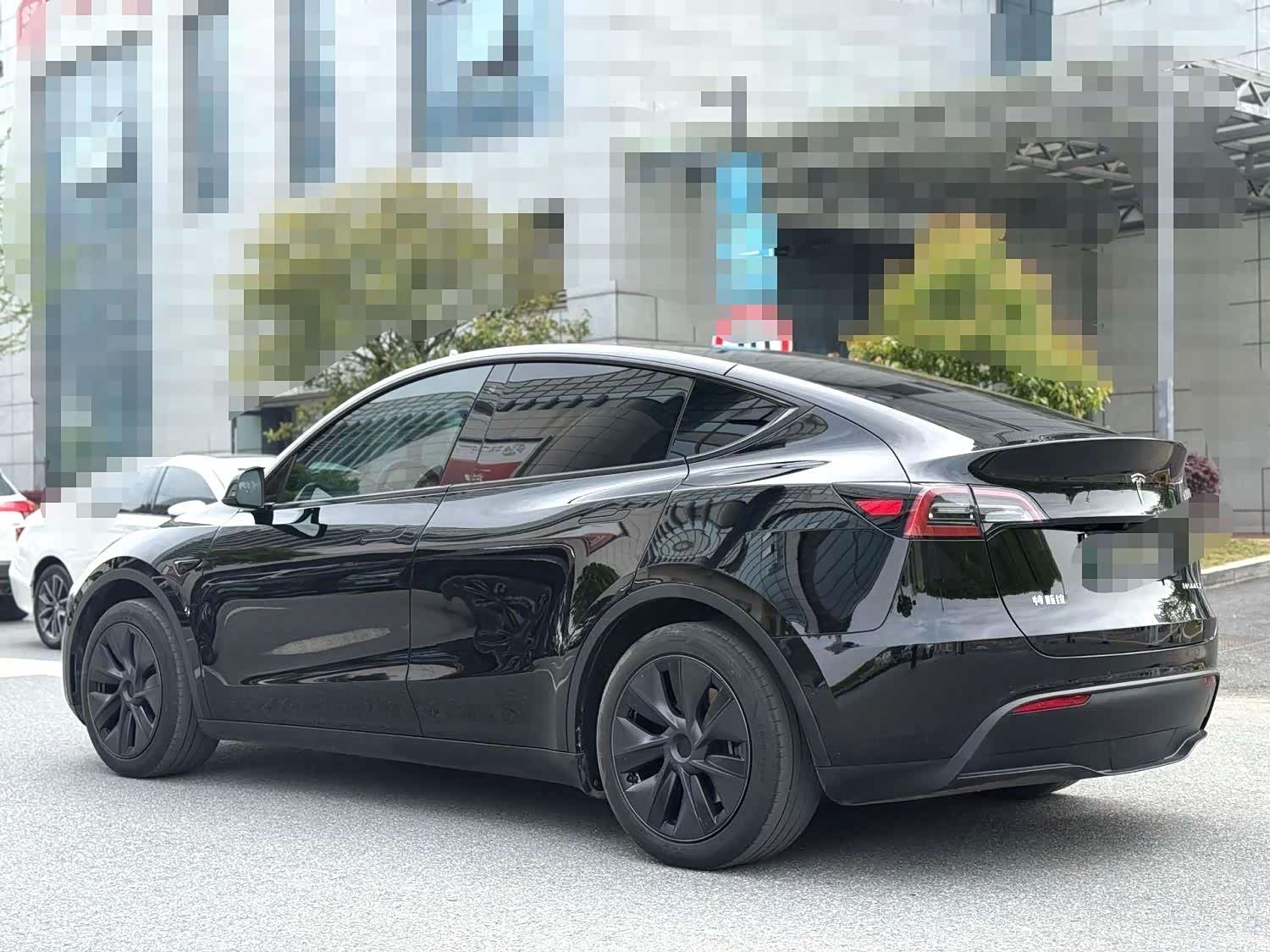 Tesla Model Y, 2023 9