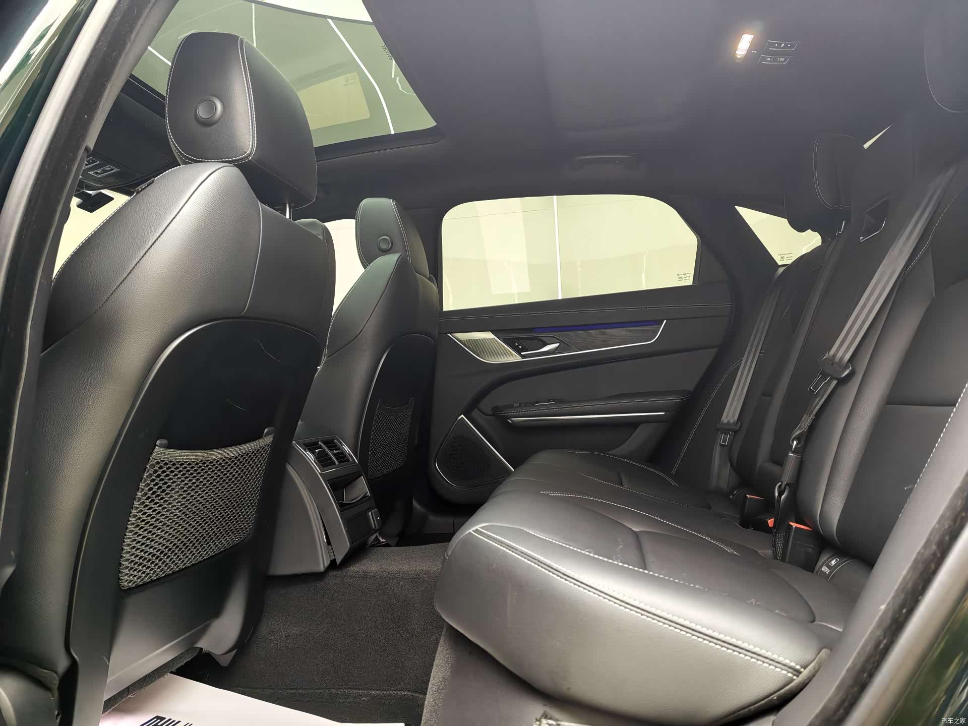 Land Rover P250, 2021 16
