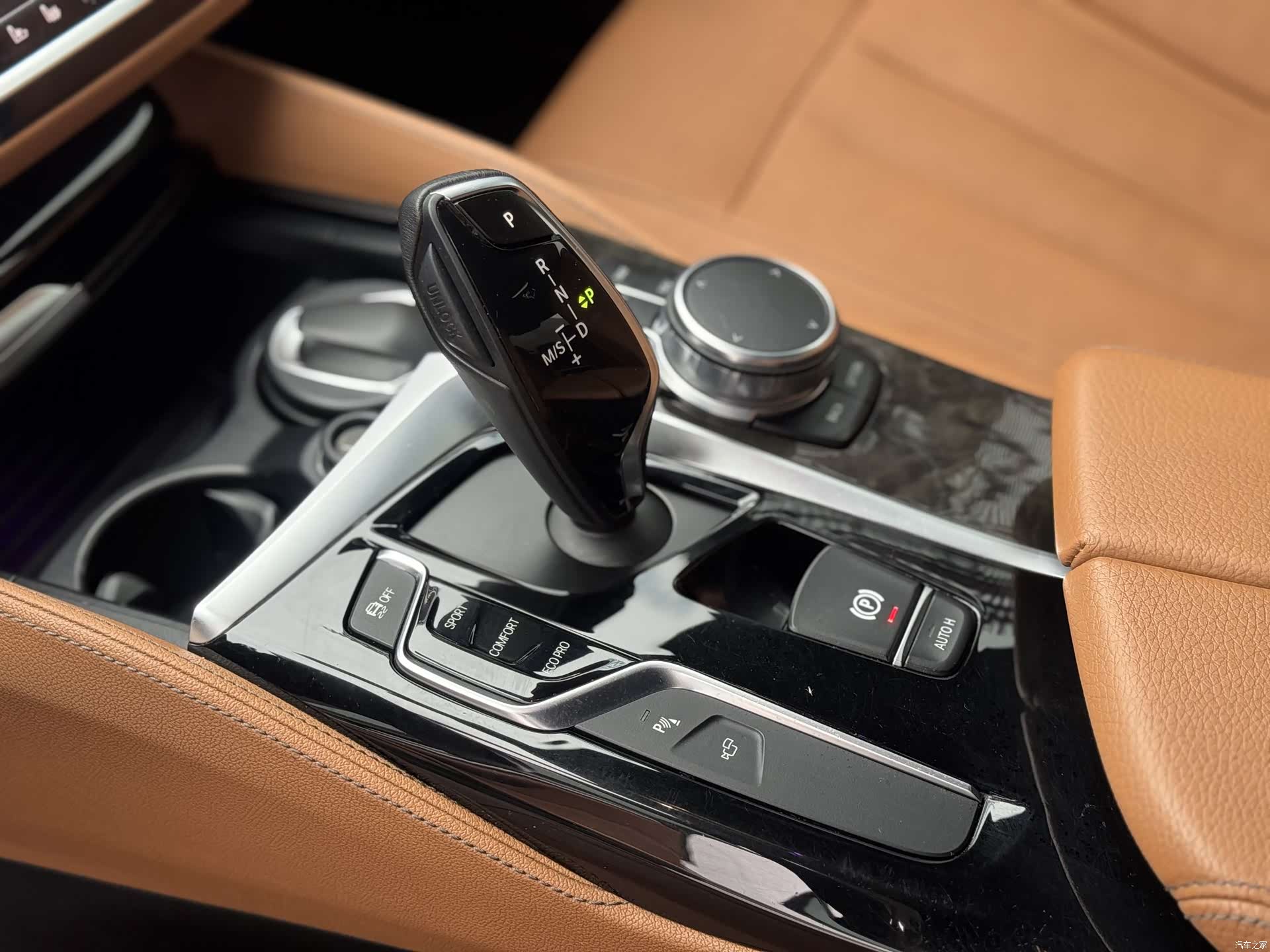 BMW 5 Series, 2017 11
