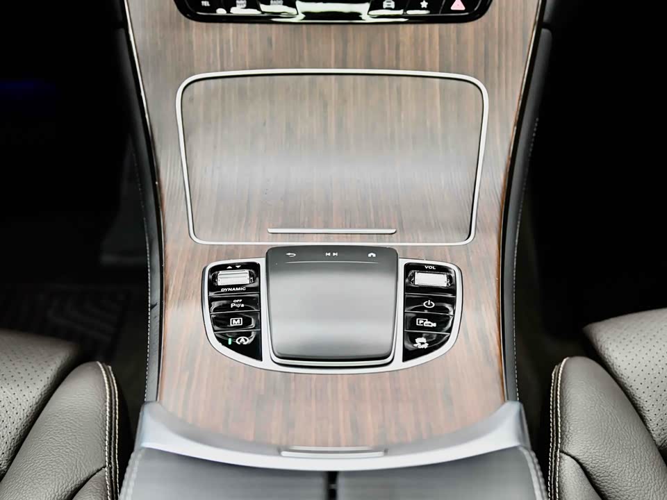 Mercedes-Benz GLC Mercedes-Benz GLC