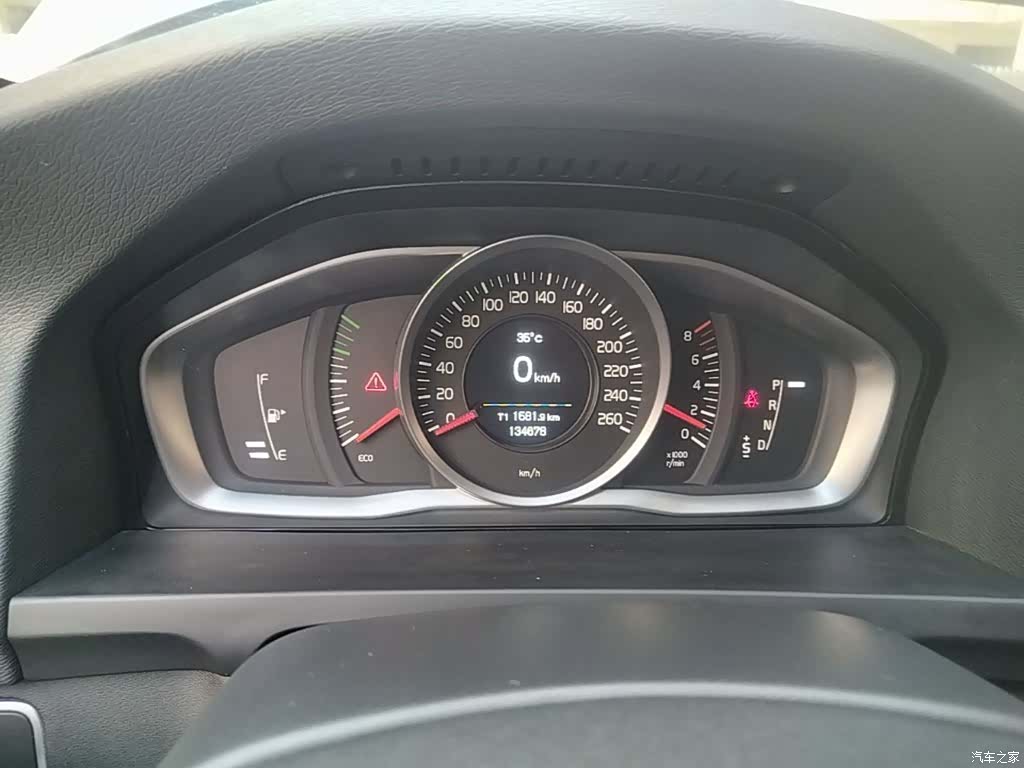 Volvo S60, 2017 12