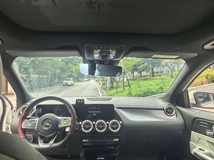 Mercedes-Benz EQA 2022, фото 9