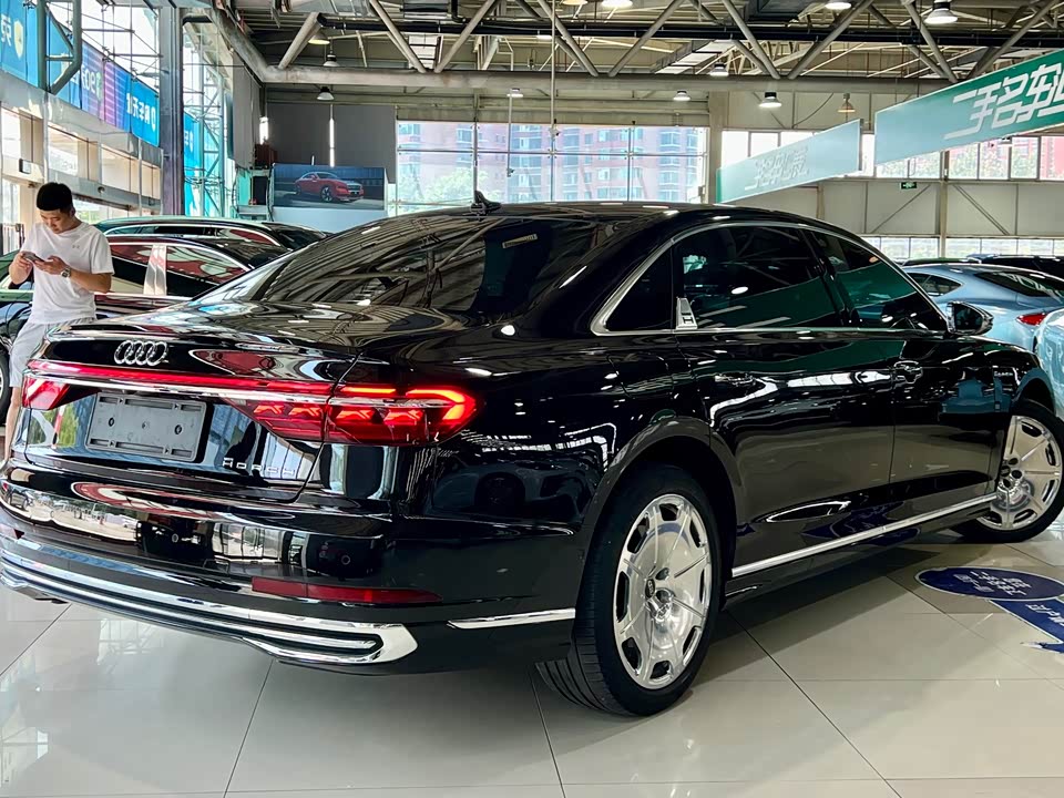 Audi A8 Audi A8