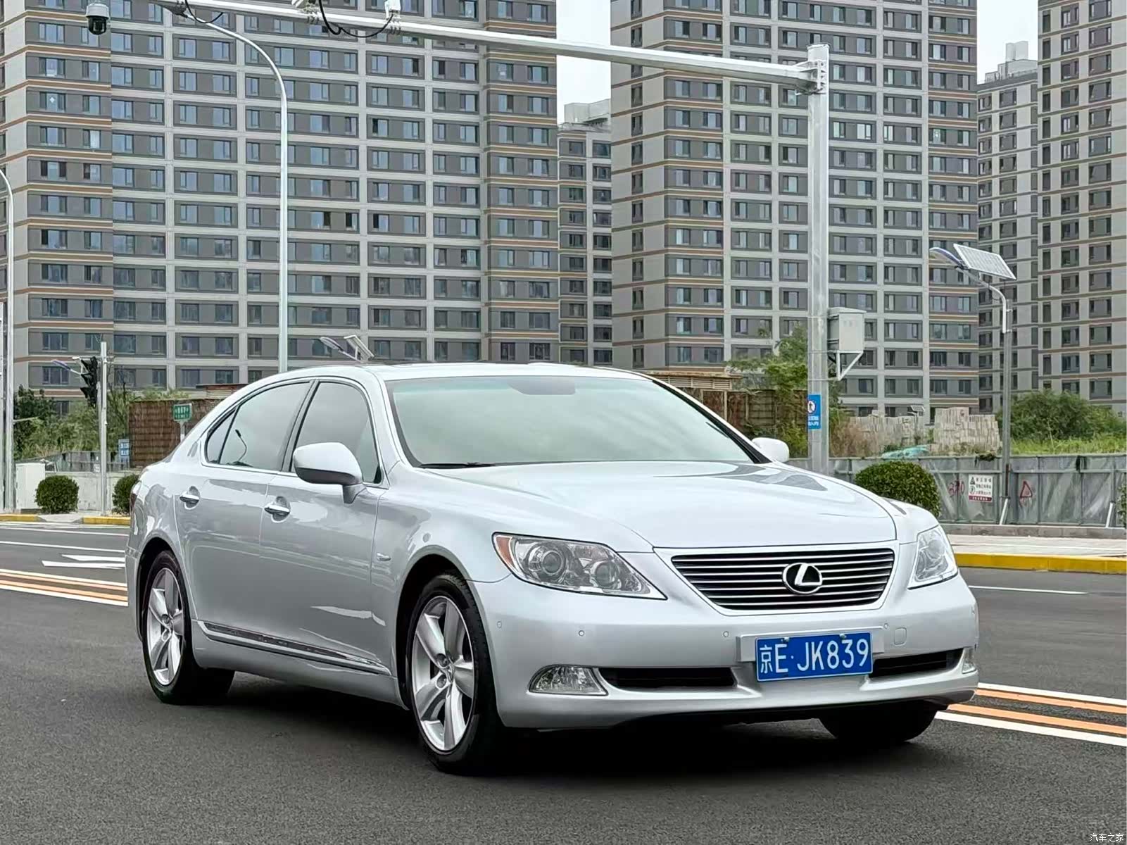 Lexus LS, 2007 3