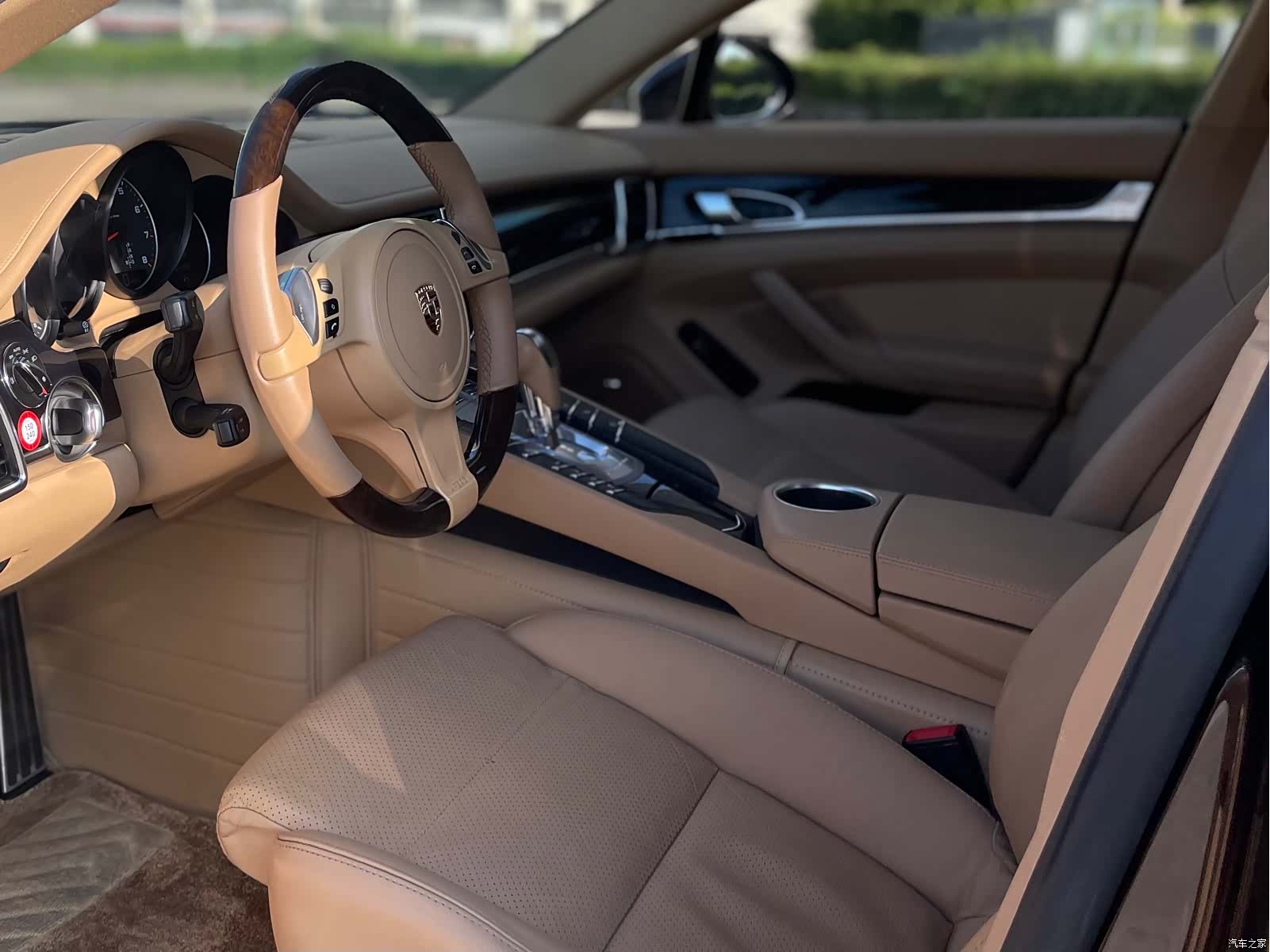 Porsche Panamera, 2014 4