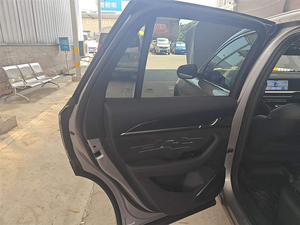 Geely Monjaro