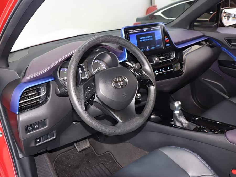 Toyota C-HR 2020, фото 19