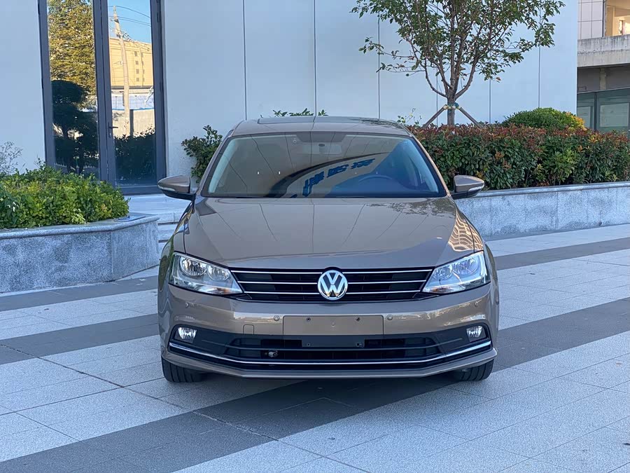 Volkswagen Sagitar 2016, фото 2
