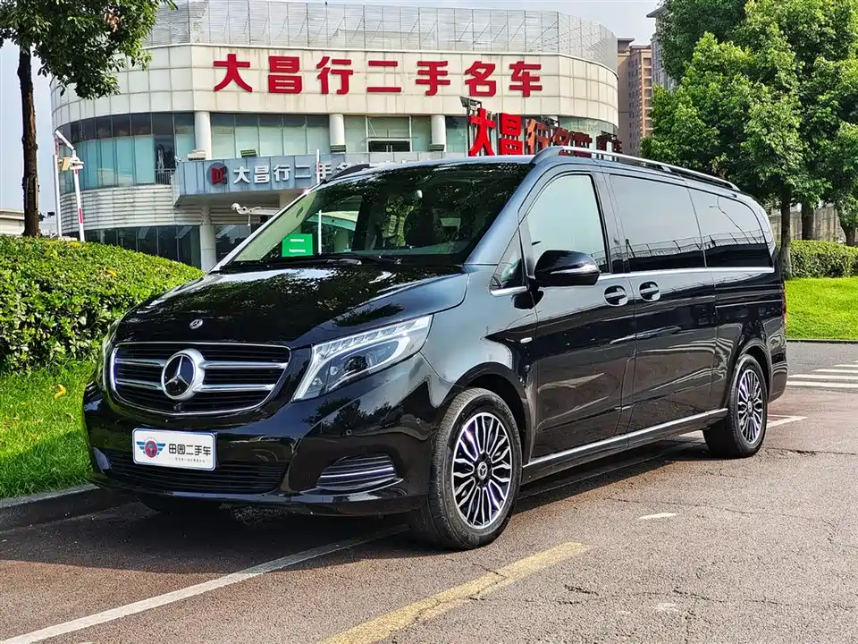 Mercedes-Benz V-class