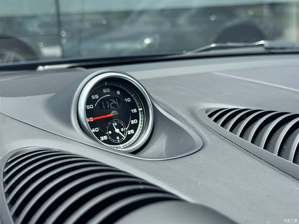 Porsche Cayman, 2020 14