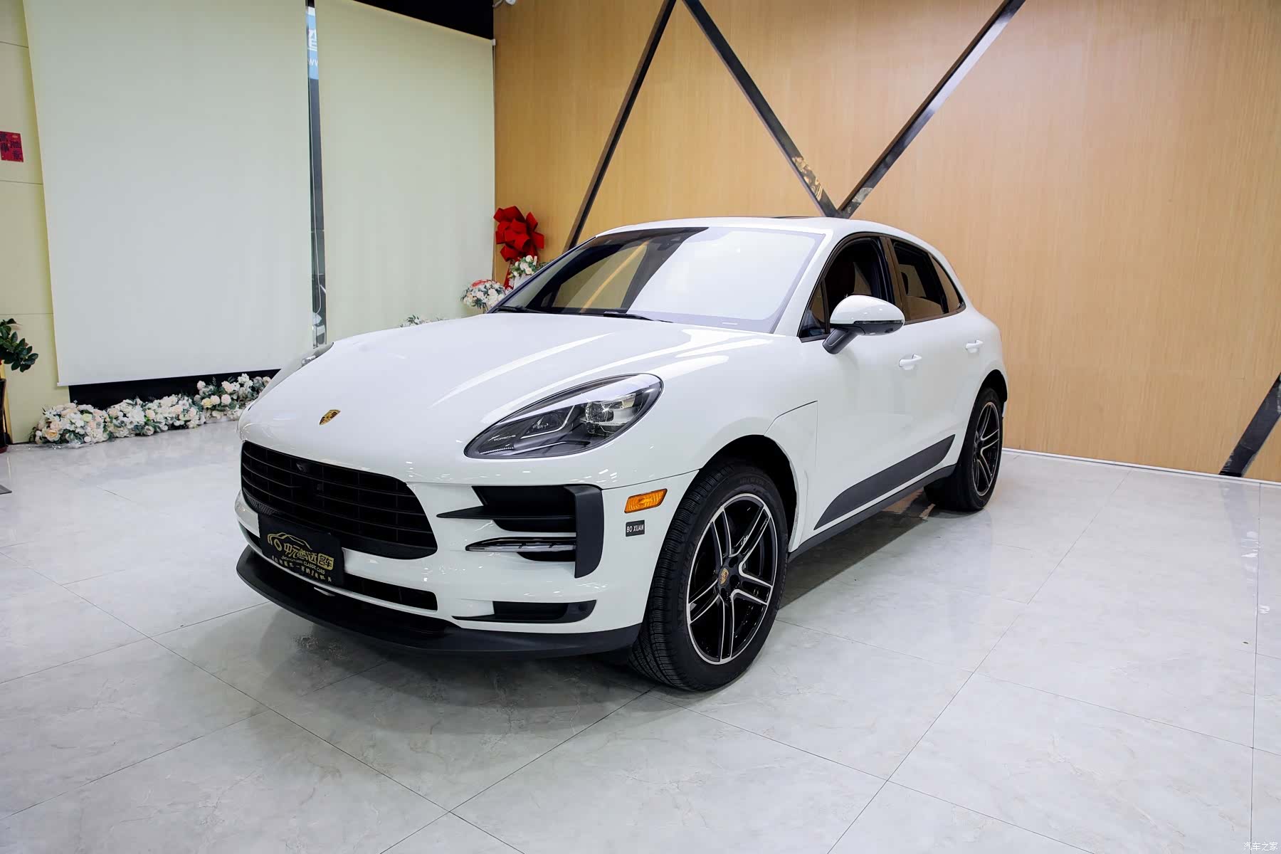 Porsche Macan, 2026 1