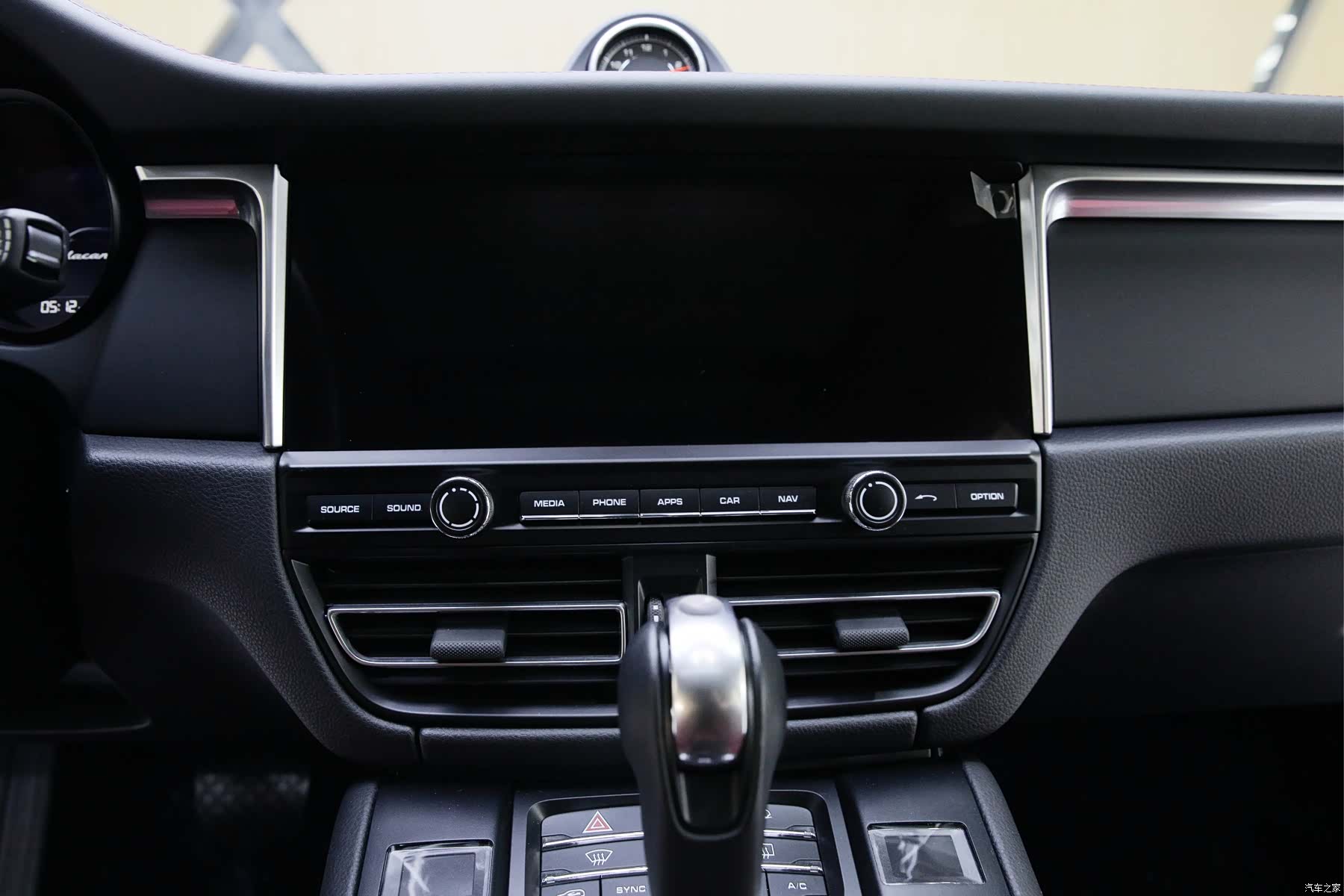 Porsche Macan, 2026 6