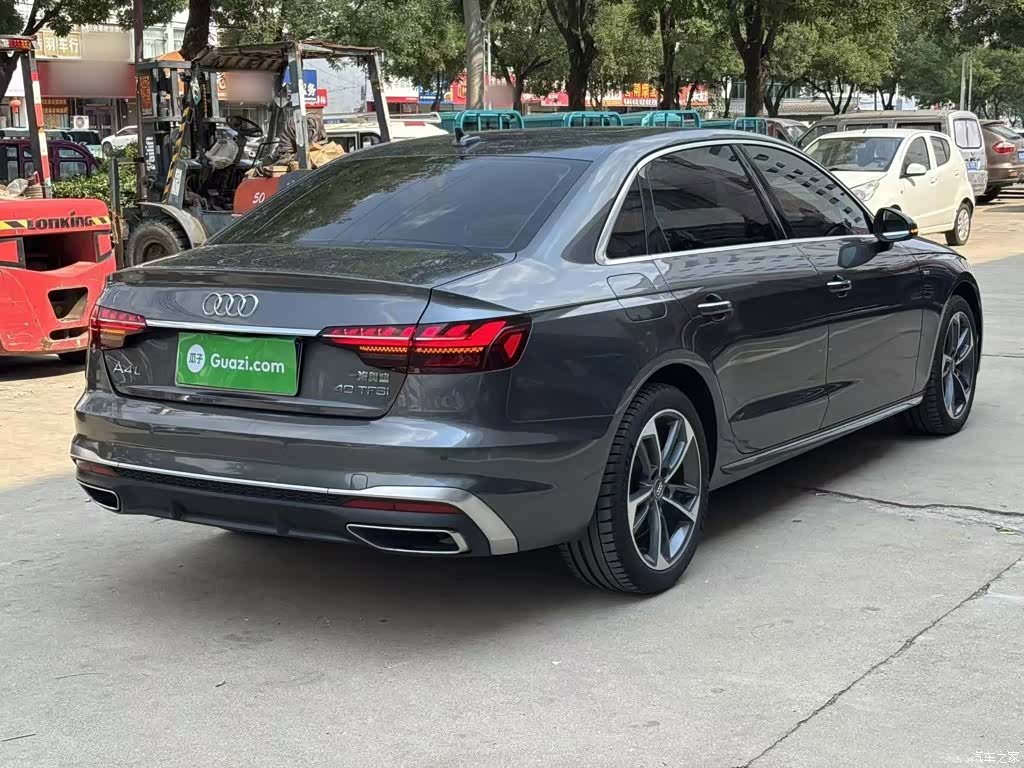 Audi A4L, 2021 7