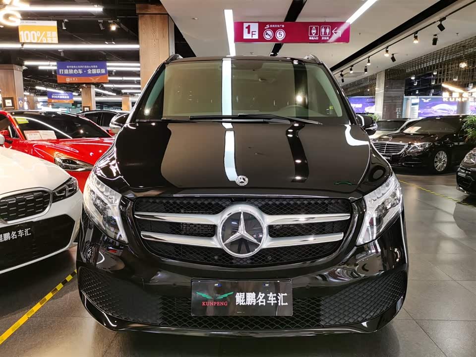Mercedes-Benz V-class