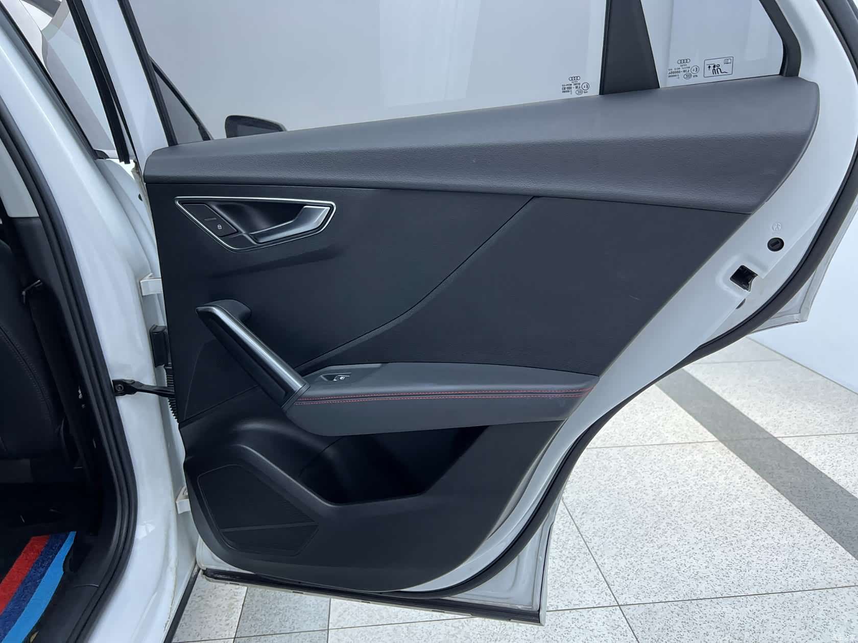 Audi Q2L, 2022 16