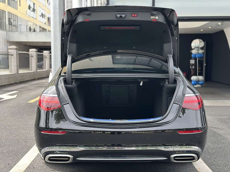 Mercedes-Benz Maybach S-class
