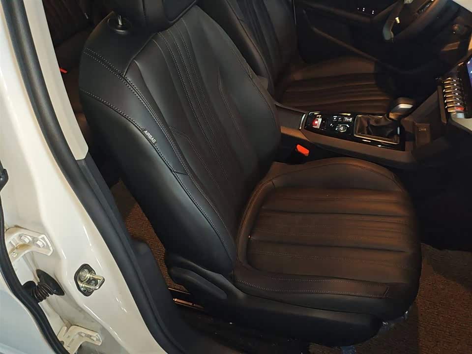 Peugeot 408 Peugeot 408
