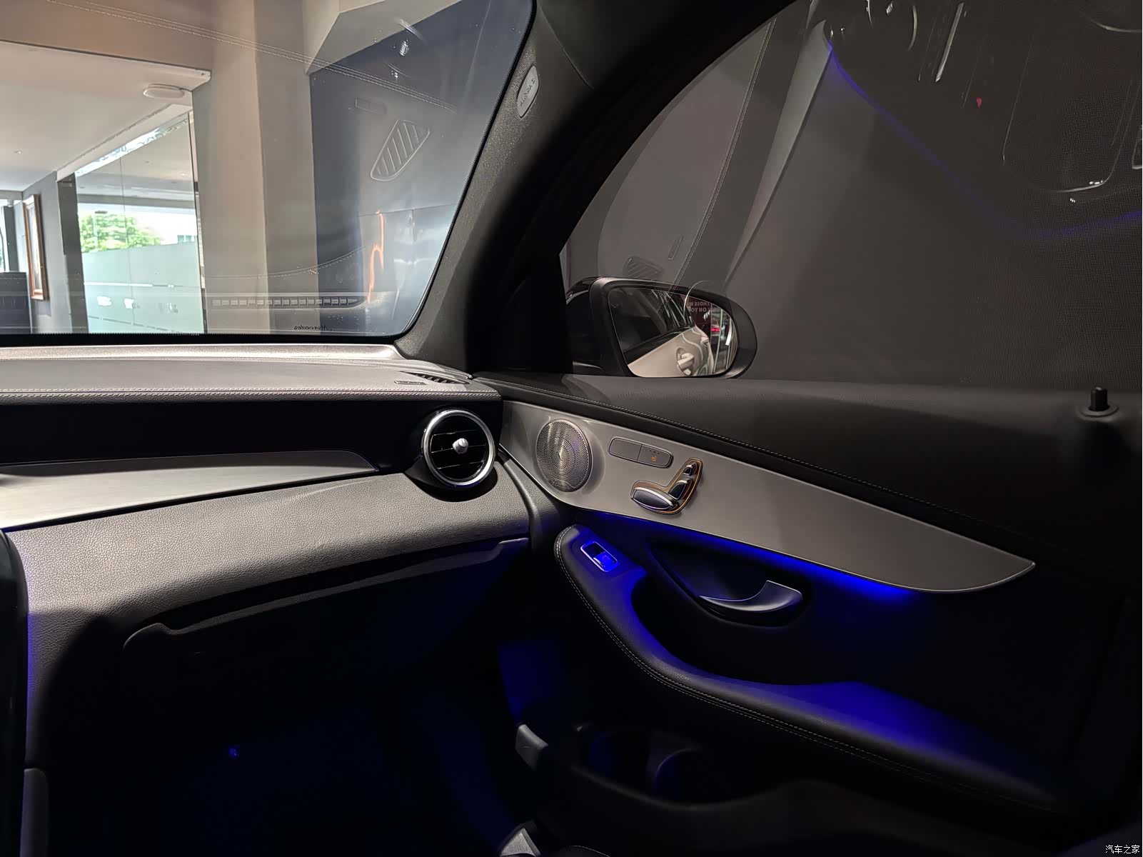 Mercedes-Benz GLC, 2021 10