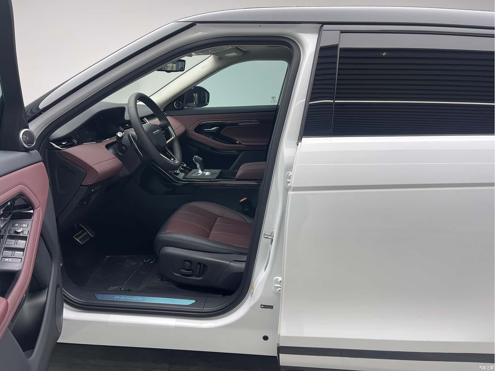 Land Rover Range Rover, 2024 16