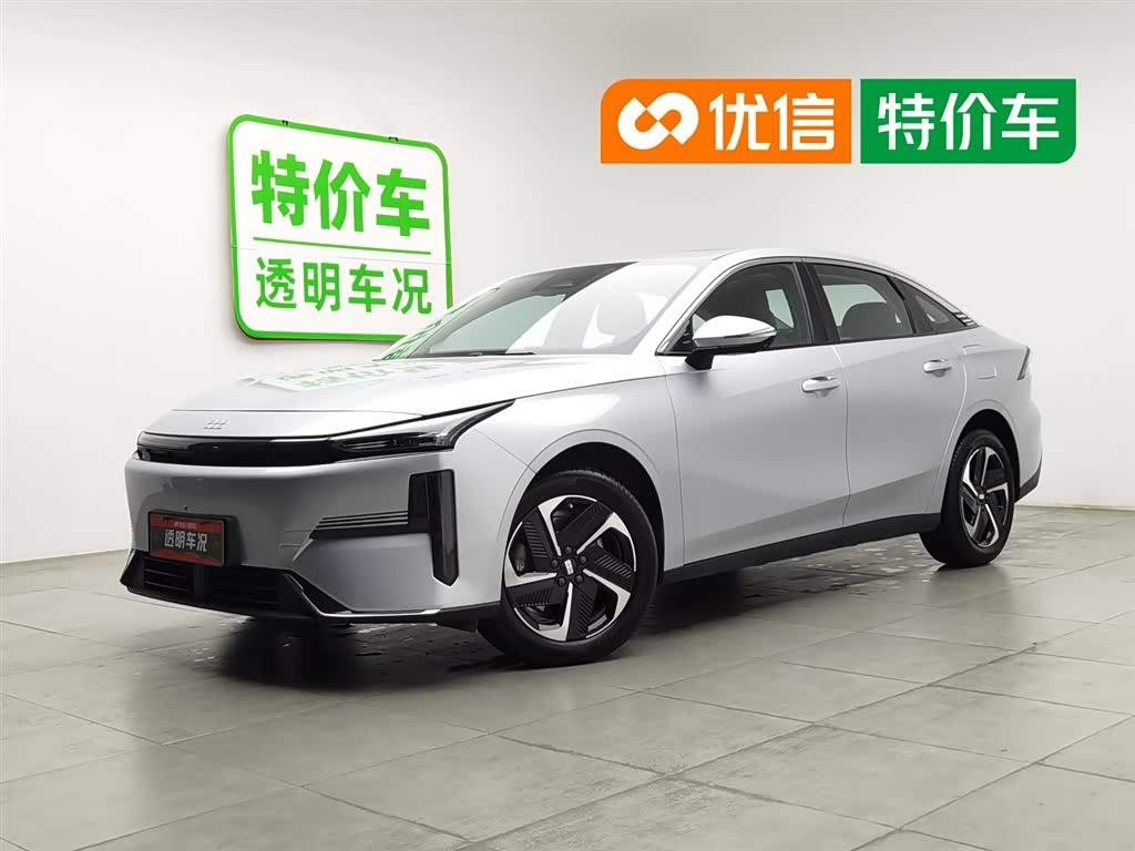 Geely Galaxy L6