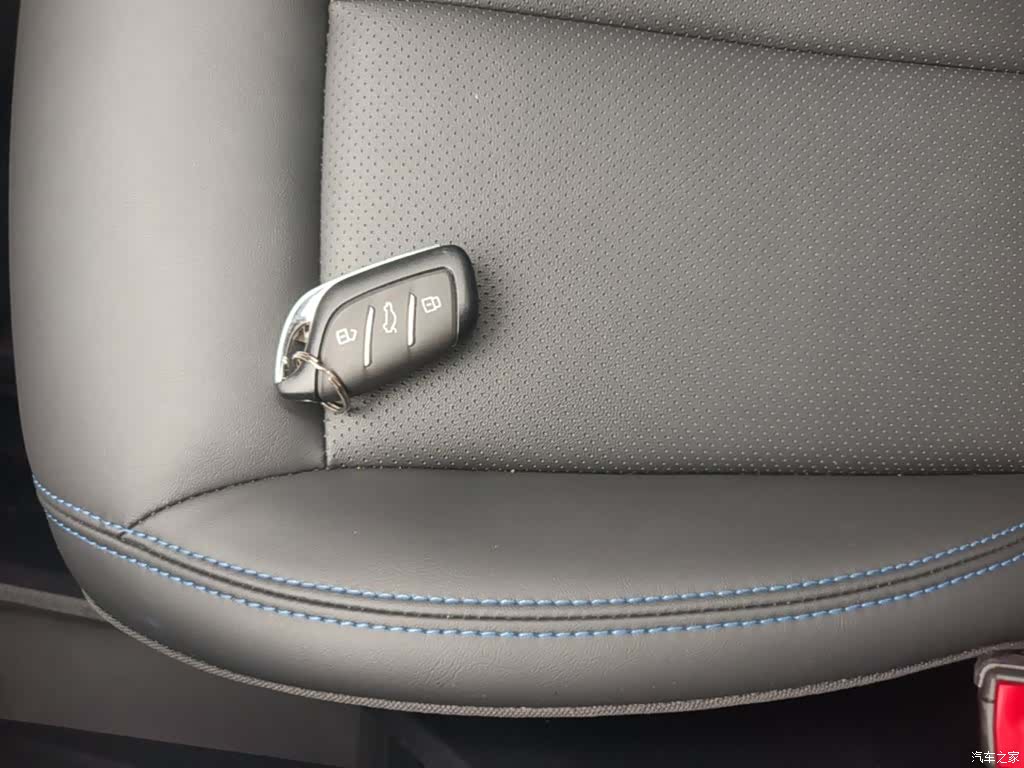 Roewe RX5, 2025 9