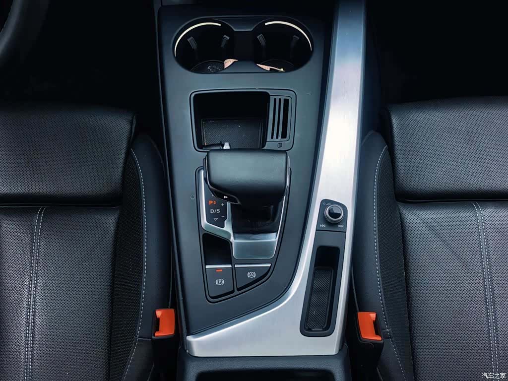Audi A4L, 2024 16
