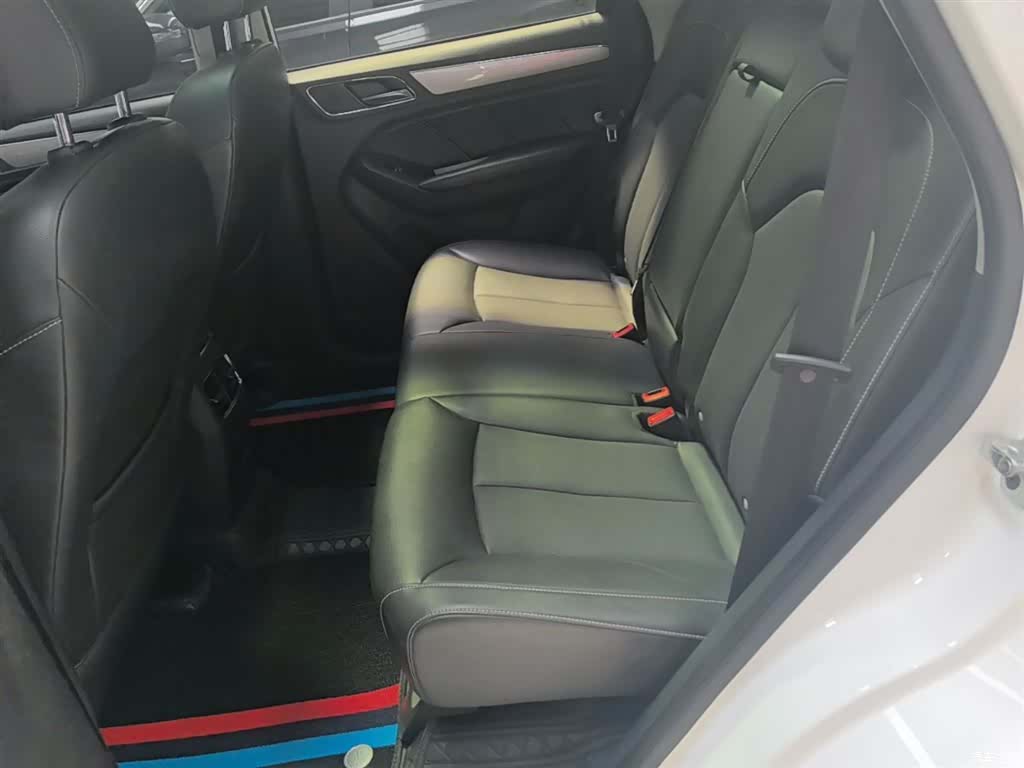 Roewe RX5, 2018 17