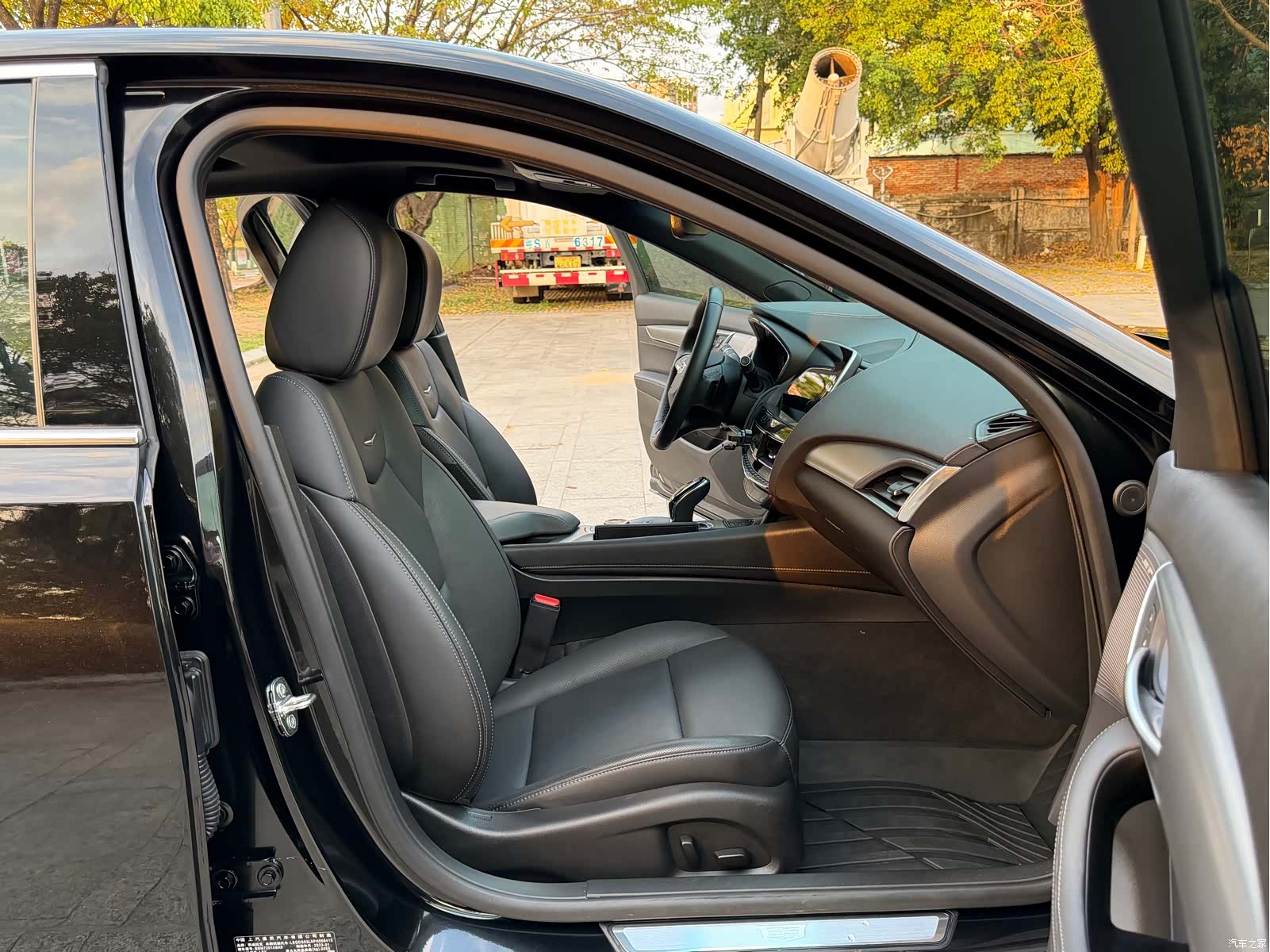 Cadillac CT5, 2023 14