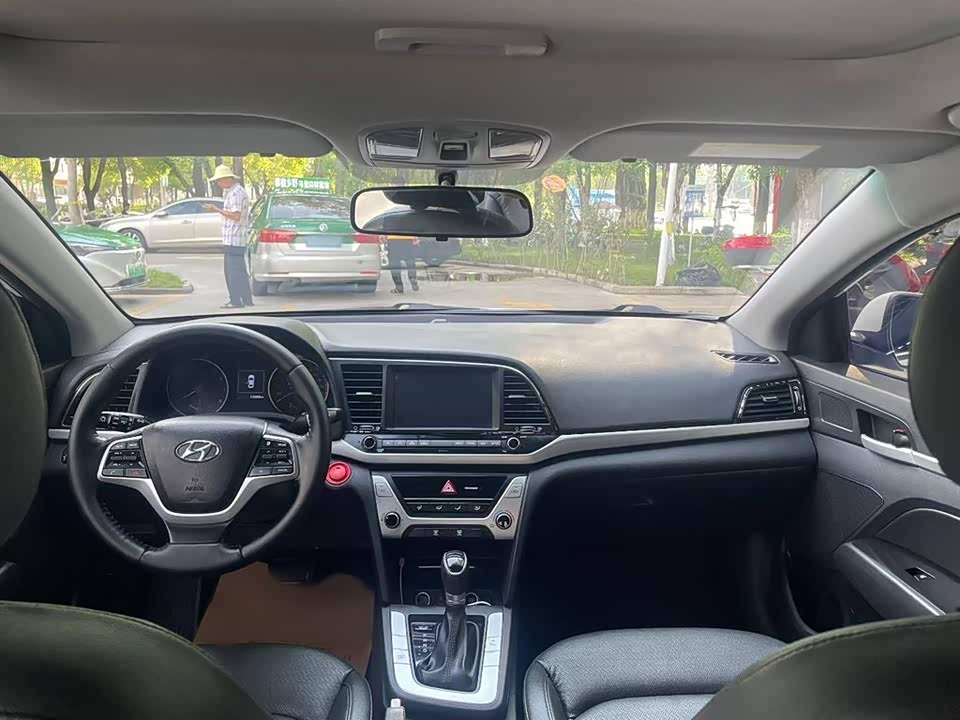 Hyundai Lead