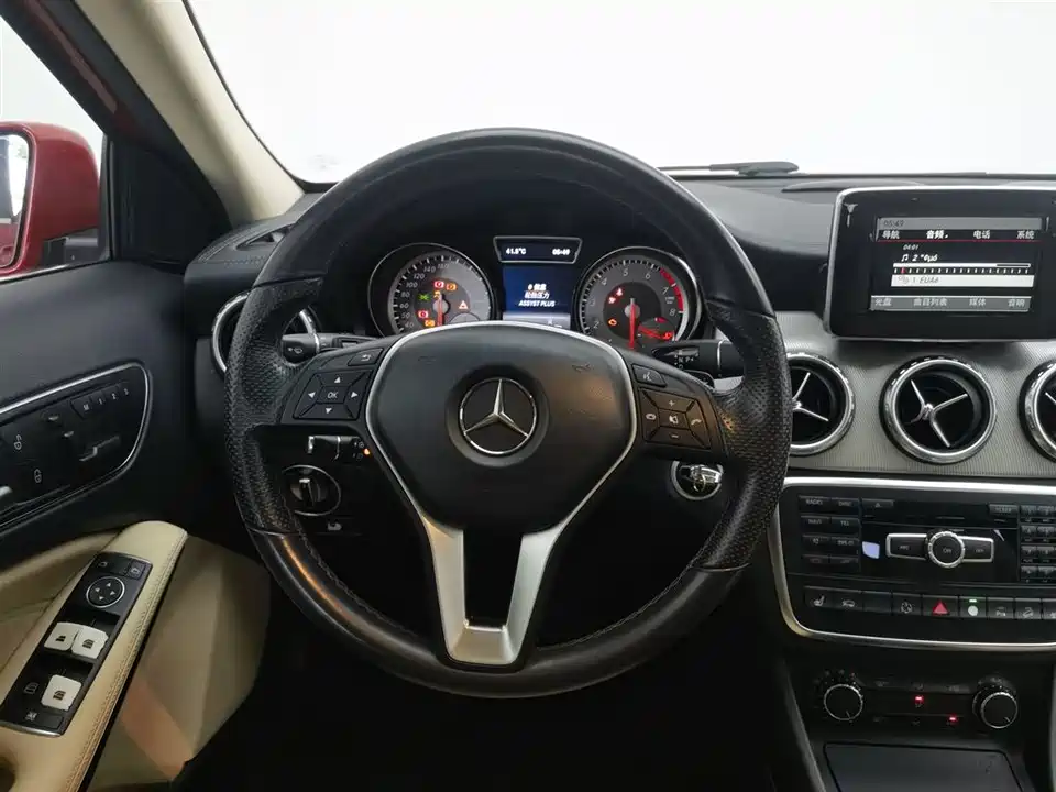 Mercedes-Benz GLA