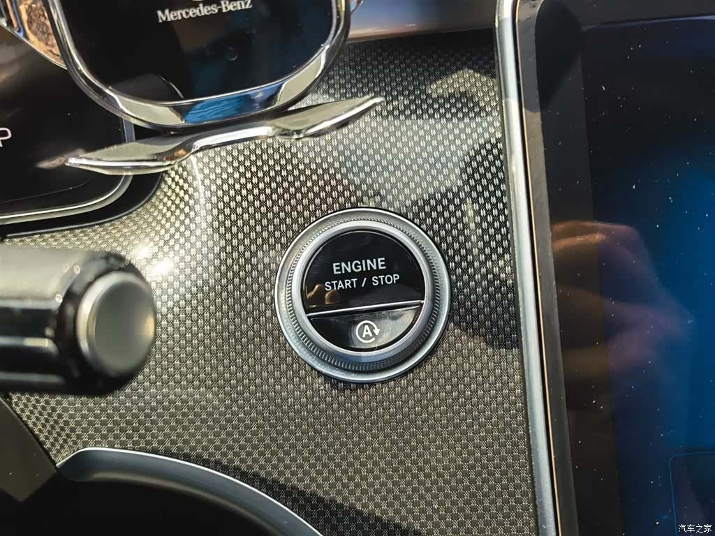 Mercedes-Benz C-Class, 2022 24