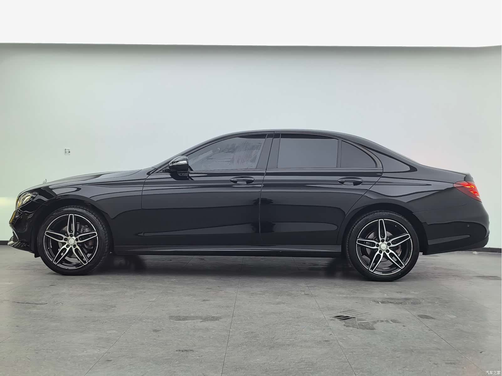 Mercedes-Benz E-Class, 2017 8