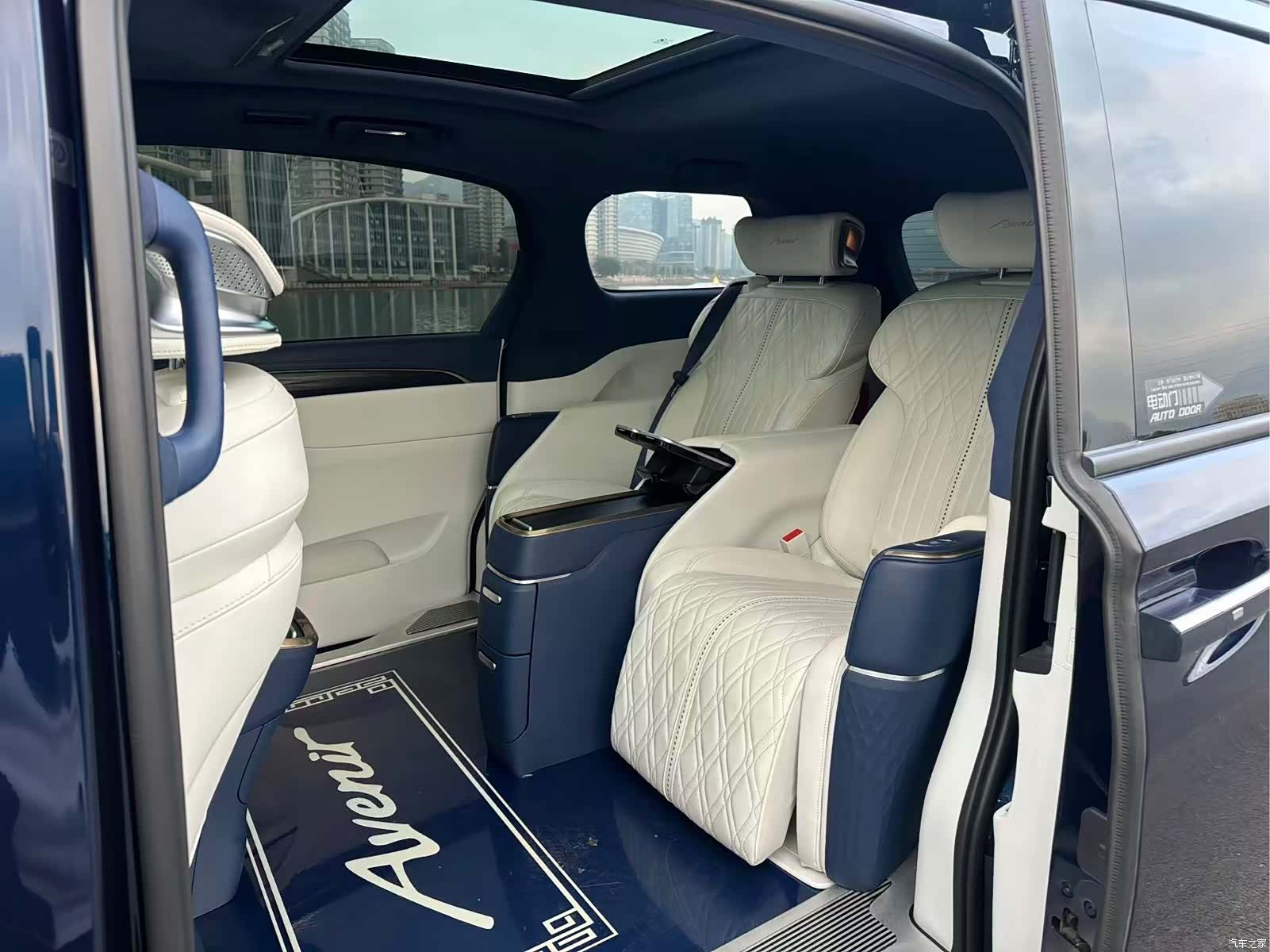 Buick GL8, 2021 6