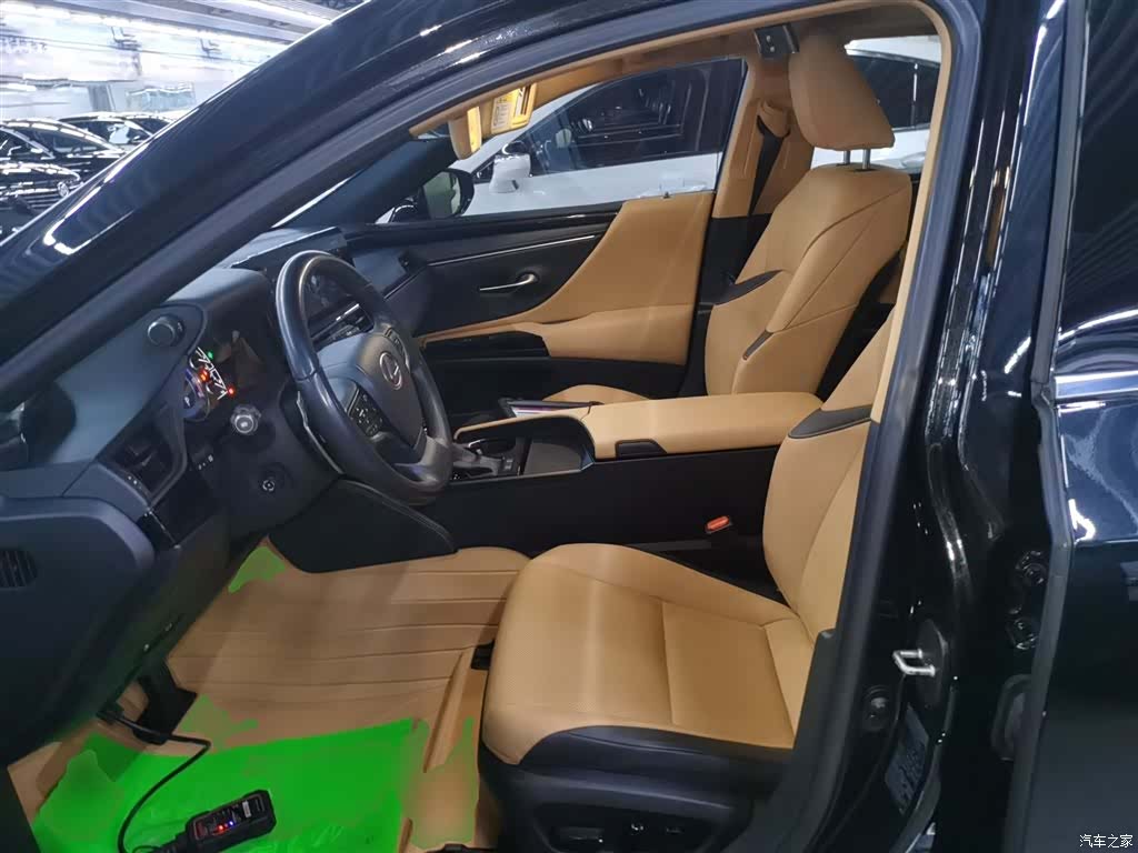 Lexus ES, 2023 11