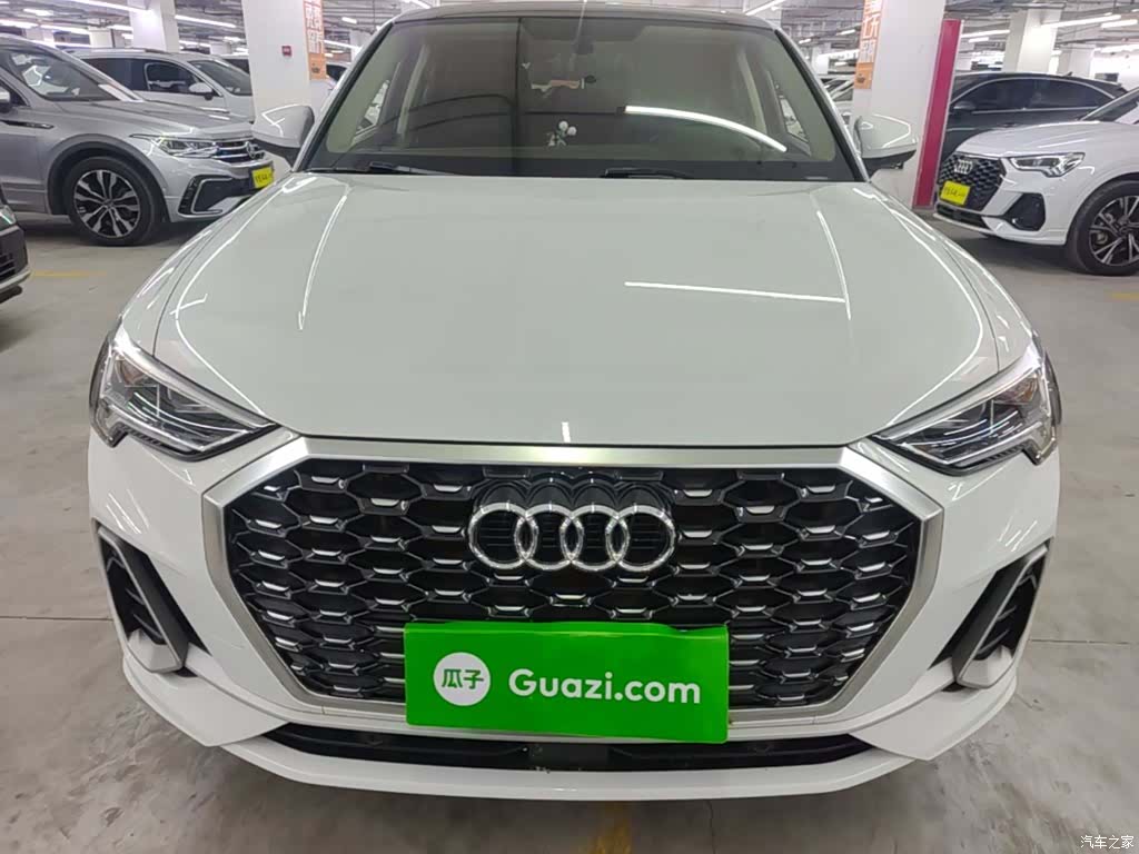 Audi Q3, 2022 3